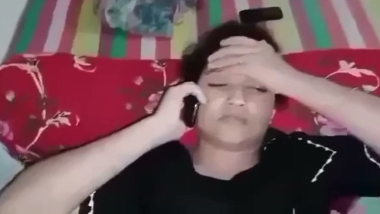 Kavita69: Saya memakai saree hitam dan abang ipar mengongkek saya di...
