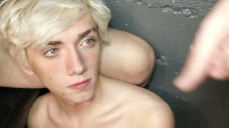 AMATOR BAREBACK FRENCH STUDIO: Amatoriale bukkake con ragazzi gay che succhia tutti i suoi...