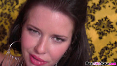 Spizoo: Veronica Avluv spielzeit