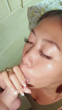 She Pierced Her Nipples so I Gave Her a Huge Facial
