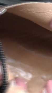 Punizione dei dipendenti per scarse vendite, annusare negli stivali di pelle, POV, Lady Victoria Valente