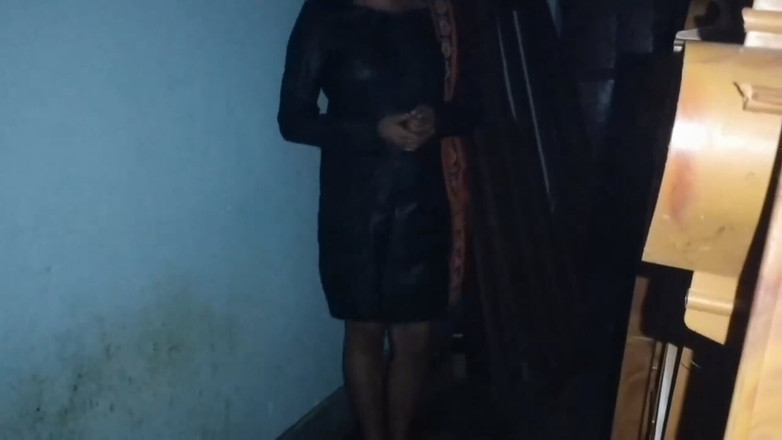 Nazima Khan: Rath Ki Andare Já Zábavné video studentky a učitele