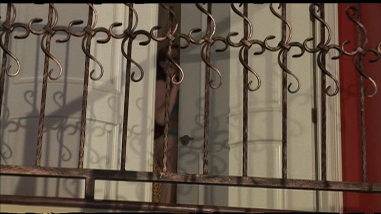 Mydirtyxxx: Měkká bílá kundička roztažená doširoka masivním velkým černým pérem - nadržená děvka...