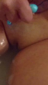 Shaving in the bathtub 2