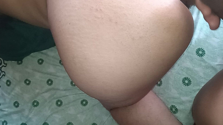 Eatrella j: Da solo con mia cognata quando mia moglie esce.