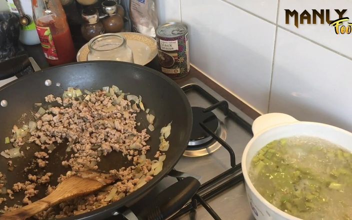 Manly foot: Cozinhando comigo - café da manhã inspirado no mexicano - série cum...