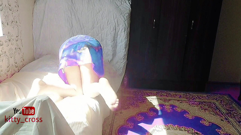 Kitty_Cross: Bent down desert dancer big ass lady boy cosplayer modelo...