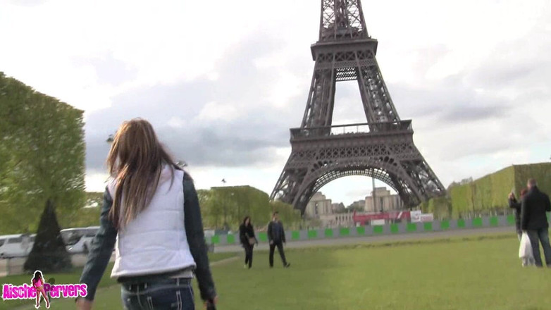 Aische Pervers: A parigi