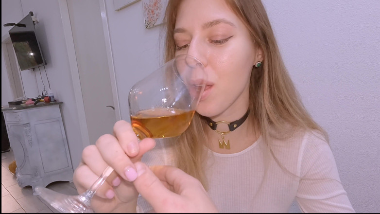 Milfetta: Pourquoi doigter si j’arrive à te fourre ma bite dans ton...