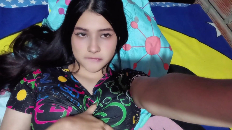 Yulieth Gomez: Apel video cu cumnata mea îi arăt vaginul