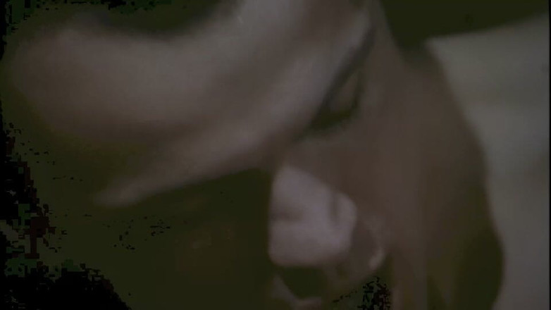 pornitaliangraffiti: 丰满的莎拉·杨被丈夫肛交