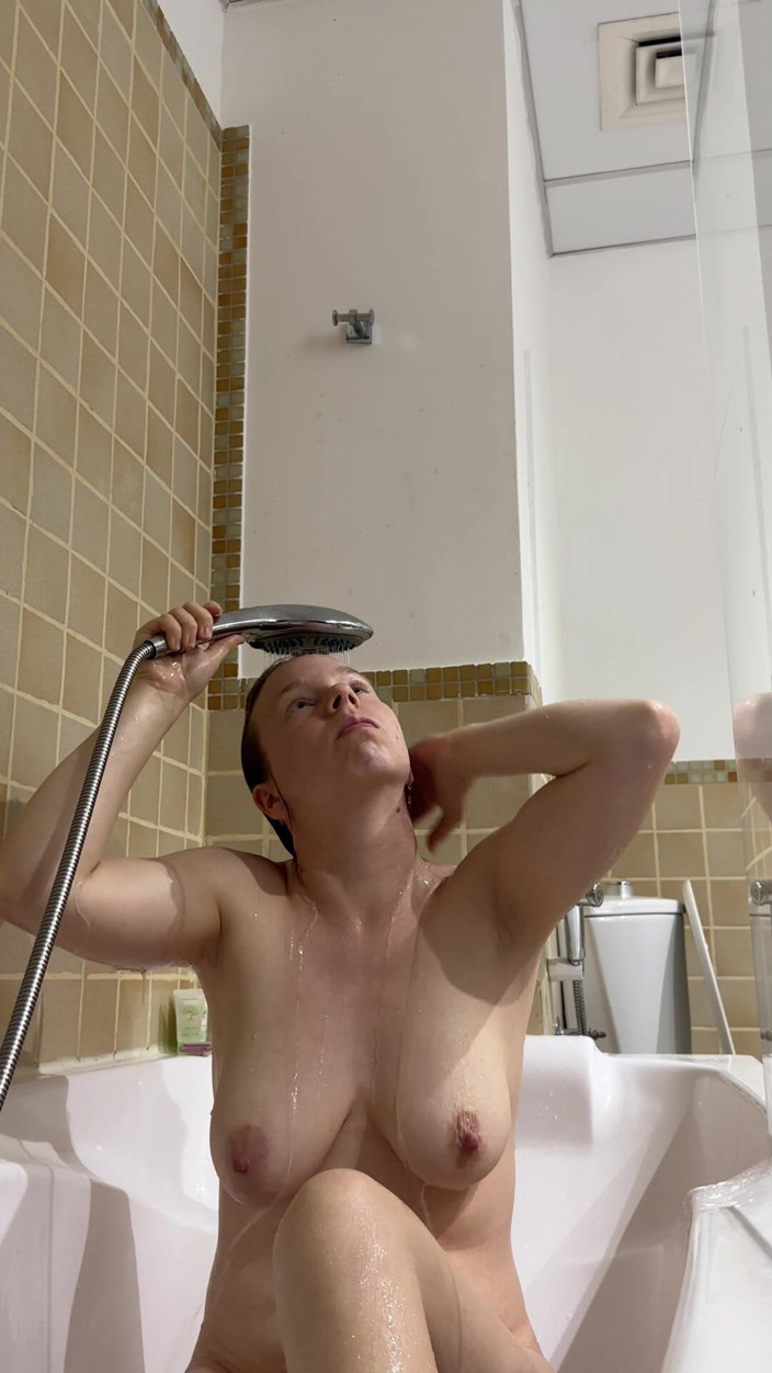SweetLucy96: Hot Teen Soaped up and Shaved