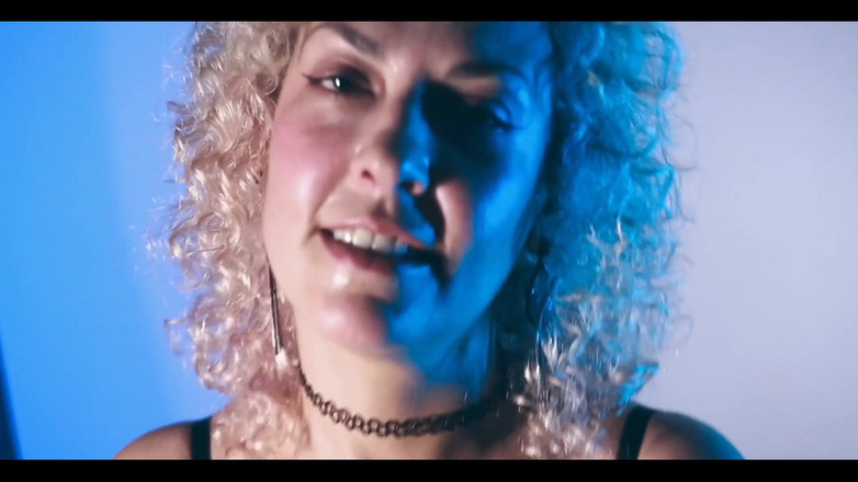 MariLou Moreira: Finale Parte Vieni a guardarmi divertirmi con il vibratore e...