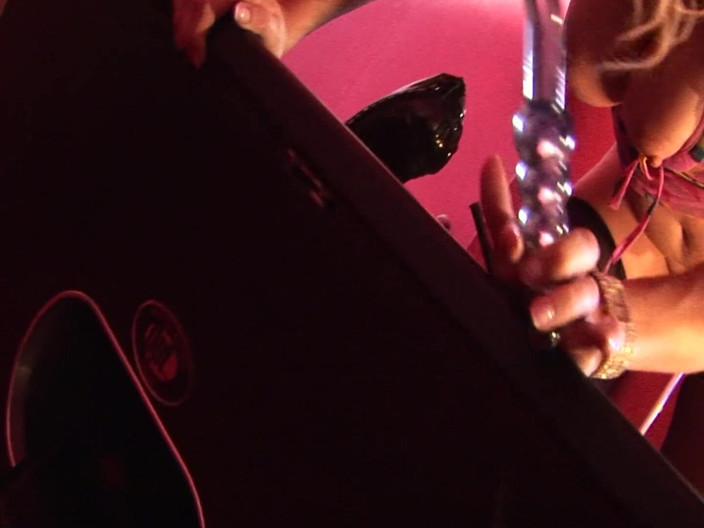 Bananas with Melons: Lux Kocięta Scena 1_busty Blond lesbijki ruchają się z podwójnym dildem,...