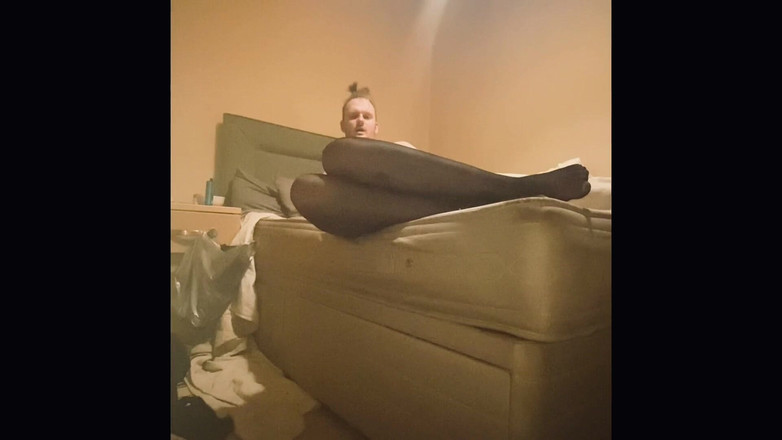 Ava Maxwell: Ava Maxwell трахает фантазию в колготках