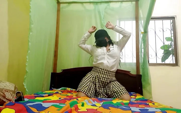 Martin13: Mature Student Celebrates After Her Graduation by Making Homemade Porn...