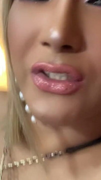 Seksi vücuduma tap