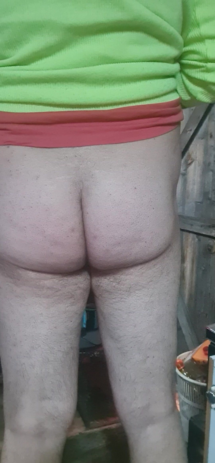 Mirko2589: Tutta nuda in t-shirst verde