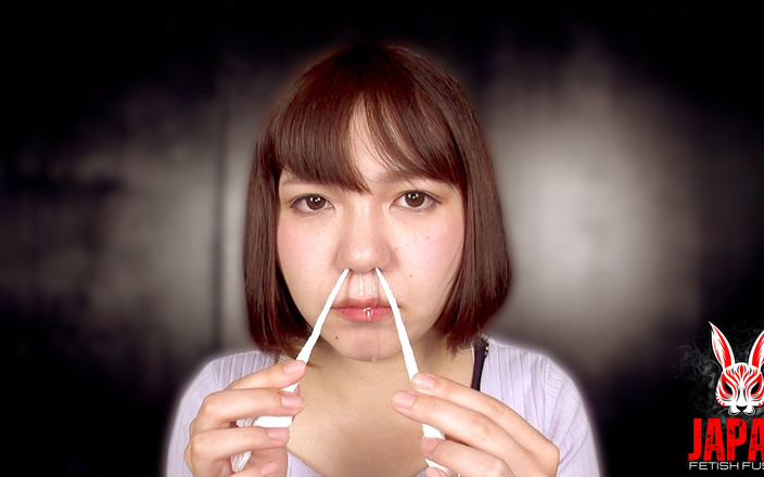 Japan Fetish Fusion: 濃厚、塩辛い、透明:新川ゆずの鼻水をPOVクローズアップで