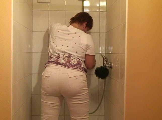 Anna Devot: Annadevot - I shower in clothes and thena hot strip