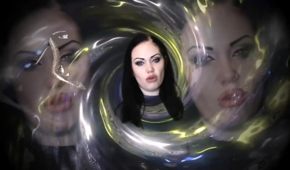 Goddess Misha Goldy: Čím více se na to budete dívat, tím více vás...