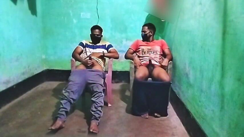 Desi Tits: Tensione sessuale tra amici (storia della realtà gay)