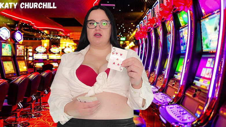 Katy Churchill: ぽっちゃり系カジノディーラーがカードゲームであなたのチンポをコントロール