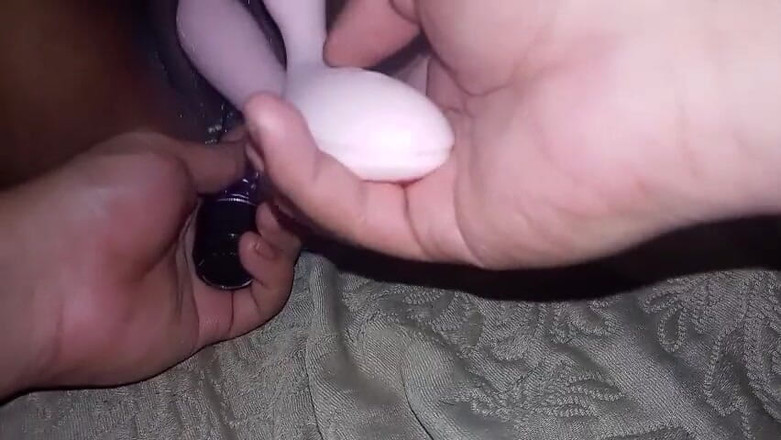 BigassMILF40: Masturbuje się puszczalską cipkę mojej przyrodniej siostry