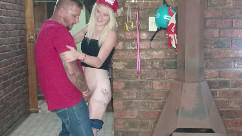 Bigjoefuckalott: Horny Blonde S*** Came to Get F*****