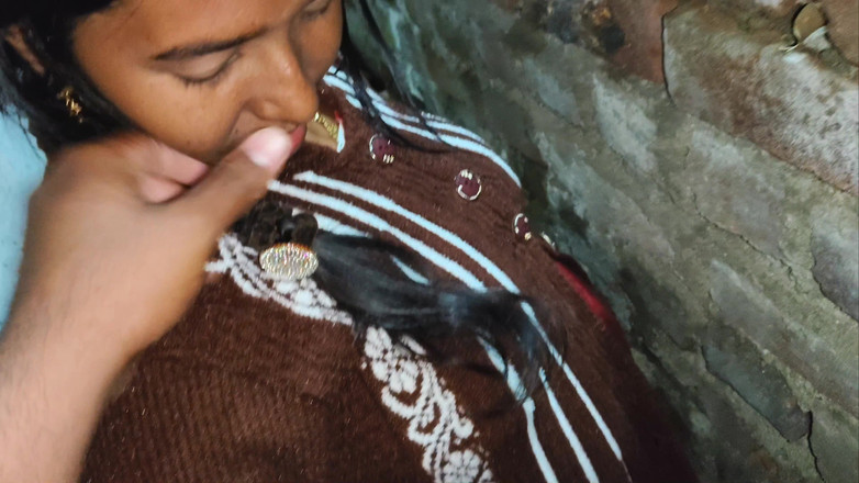 Premi pooja: Min äldre styvbror fru såg mig onanera, jag var mycket upphetsad,...