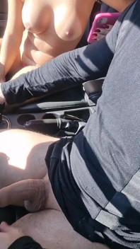 Jerking off and Sucking the Uber Until He Cums