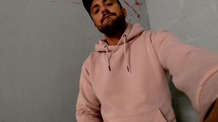 Ridley Dovarez | Gaysight: Mathieu Ferhati si prende una sborrata in un parcheggio