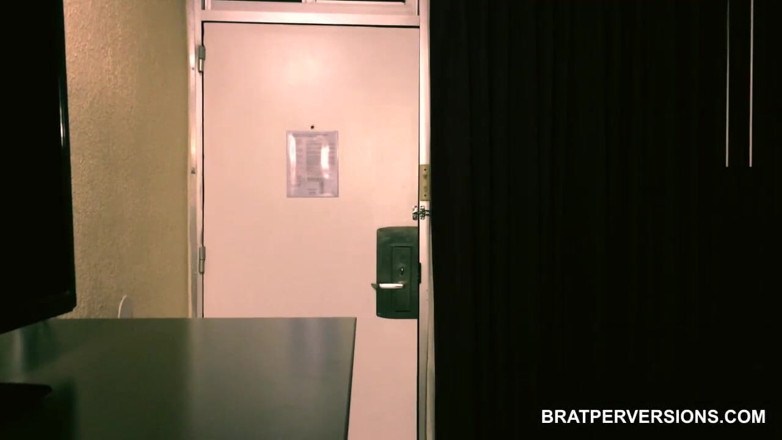 Brat Perversions TS: Maricas: Um documentário de puta