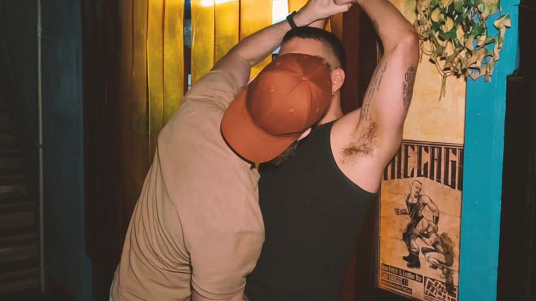 Charlie Ferreira: Zucht im Club: Aylan Lust wird von Charlie Ferreira loaded