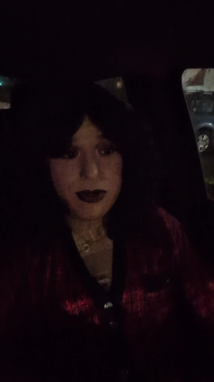 Tongue Lashor 69: Sam w samochodzie