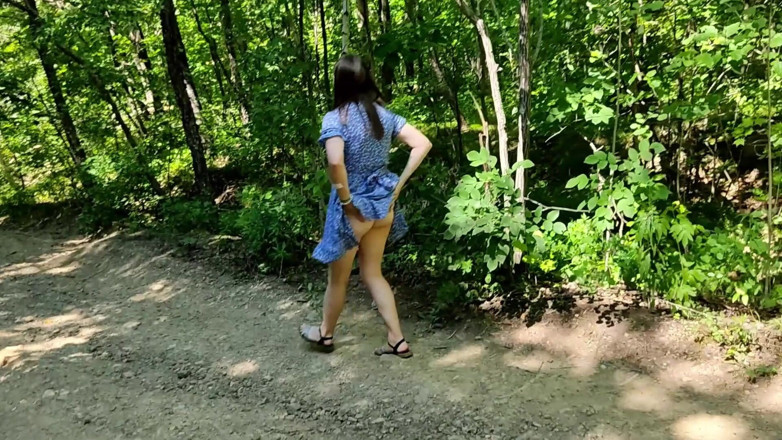 MissPopa: Andando de vestido sem calcinha