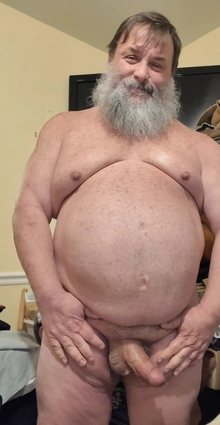 GeneWadexxx: Великий бородатий вітчим смокче камшот