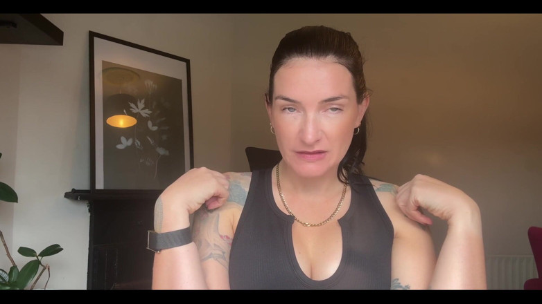 Adreena Winters: E aproape Locktober. Ceea ce înseamnă că pula ta va fi...