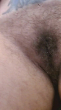 Sexy MILF si holí kundičku