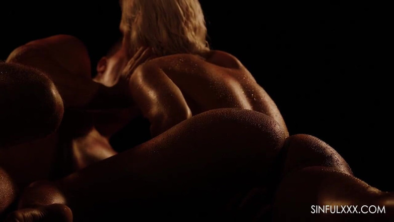 Sinfulxxx: Yakın çekim sinfulxxx tarafından şehvetli anal seks