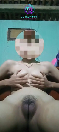 Druhé zahřívací video před tvorbou obsahu o masturbaci