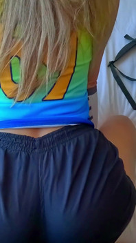 Scopata duramente dopo i miei pantaloncini da pallavolo Strappato e tutti hanno visto la mia figa - la misteriosa kathy