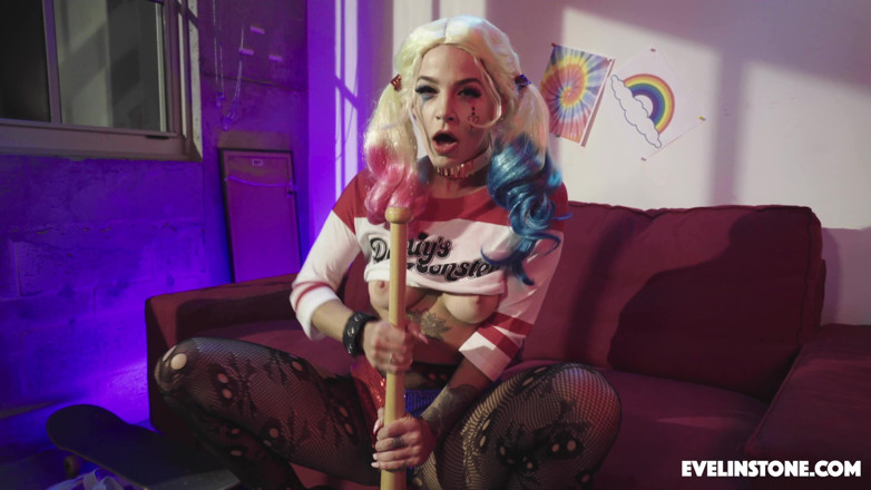 Evelin Stone: Harley Quinn, SPH, PAWG, coaching masturbatoire