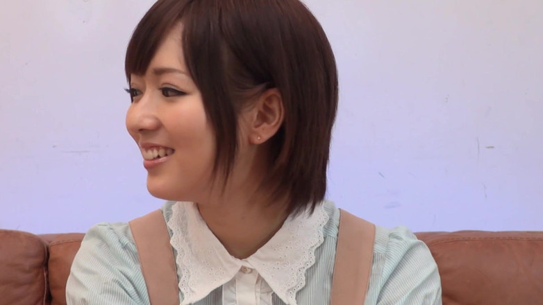 JAPAN IN LOVE: Adegan pesta seks gadis imut jepang - 2 pesta seks antara wanita...