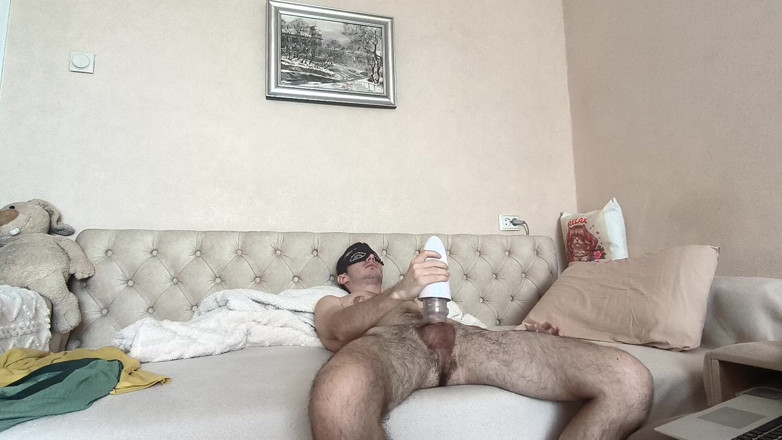 webcamboy98: Testar en roterande onani