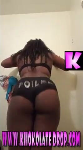 Big black clapping booties: Increíble culo aplaudiendo, episodio 4