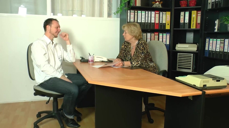 Amateur Pornos XXX: Zralá kundička Přes 40 složená a tvrdě ošukaná