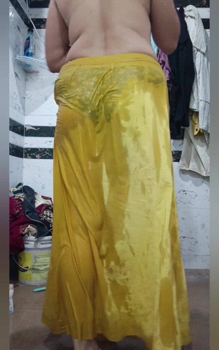 Priyahot77: Priya bhabi kroppsshow i ny stil