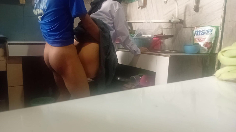 Famly sex: Viral Sma Berhijab Sepupu Di Entot Om Di Rumah Nya...