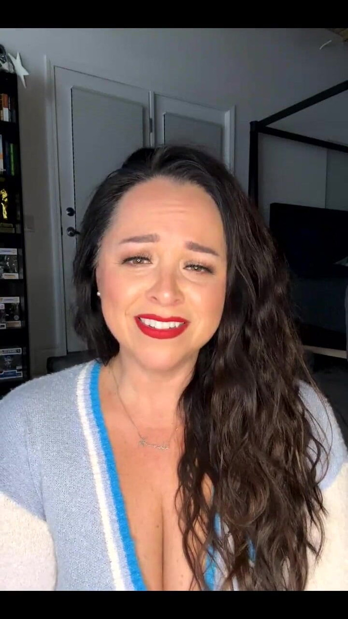 Amanda Thickk: Salut tout le monde